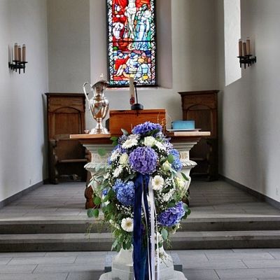 Hochzeit_Kirchenblumen_031.JPG